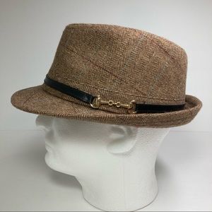 Scala Pronto Herringbone Tweed Fedora Gold Bit Detail Black Band NWOT